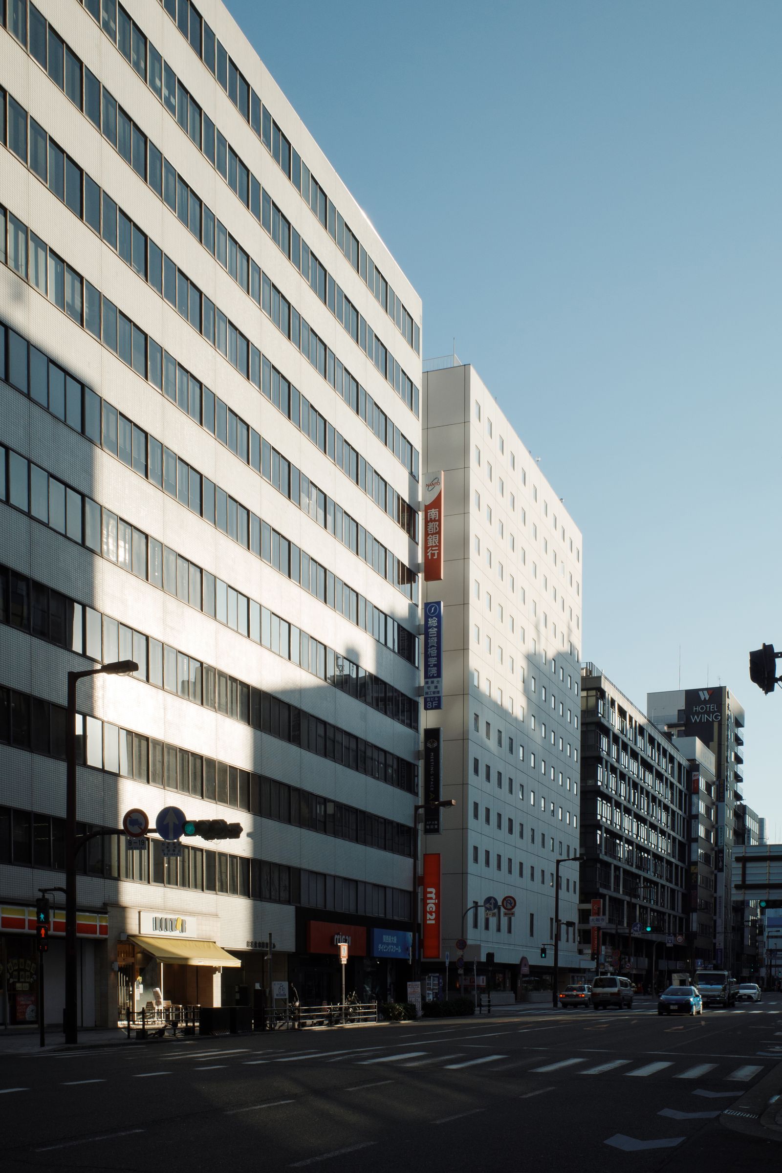 大阪市内のビル群（イメージ）